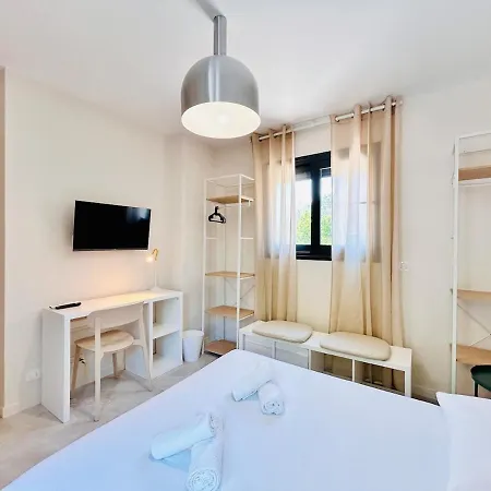- Coliving, Parking Et Petit Dejeuner Апартаменты Кань-сюр-Мер